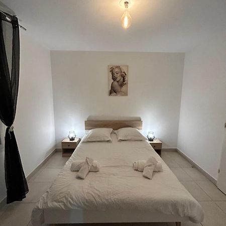 Appartement Avec Terrasse Et Box Entre Plages Et Nature Marseille Exteriör bild