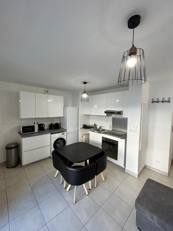 Appartement Avec Terrasse Et Box Entre Plages Et Nature Marseille Exteriör bild