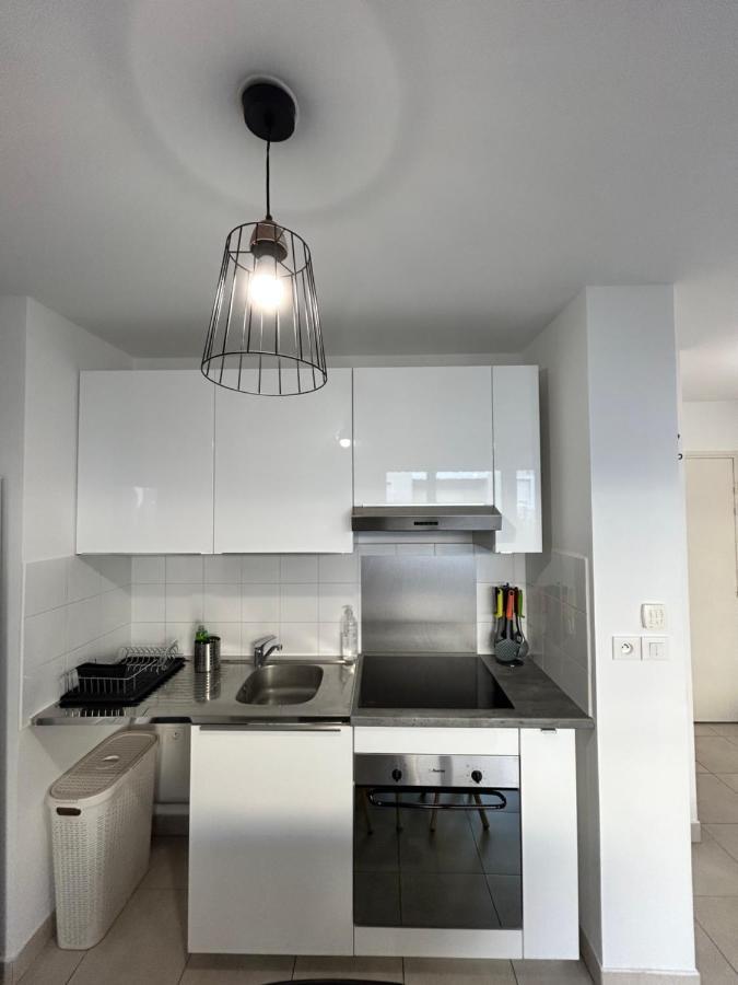 Appartement Avec Terrasse Et Box Entre Plages Et Nature Marseille Exteriör bild