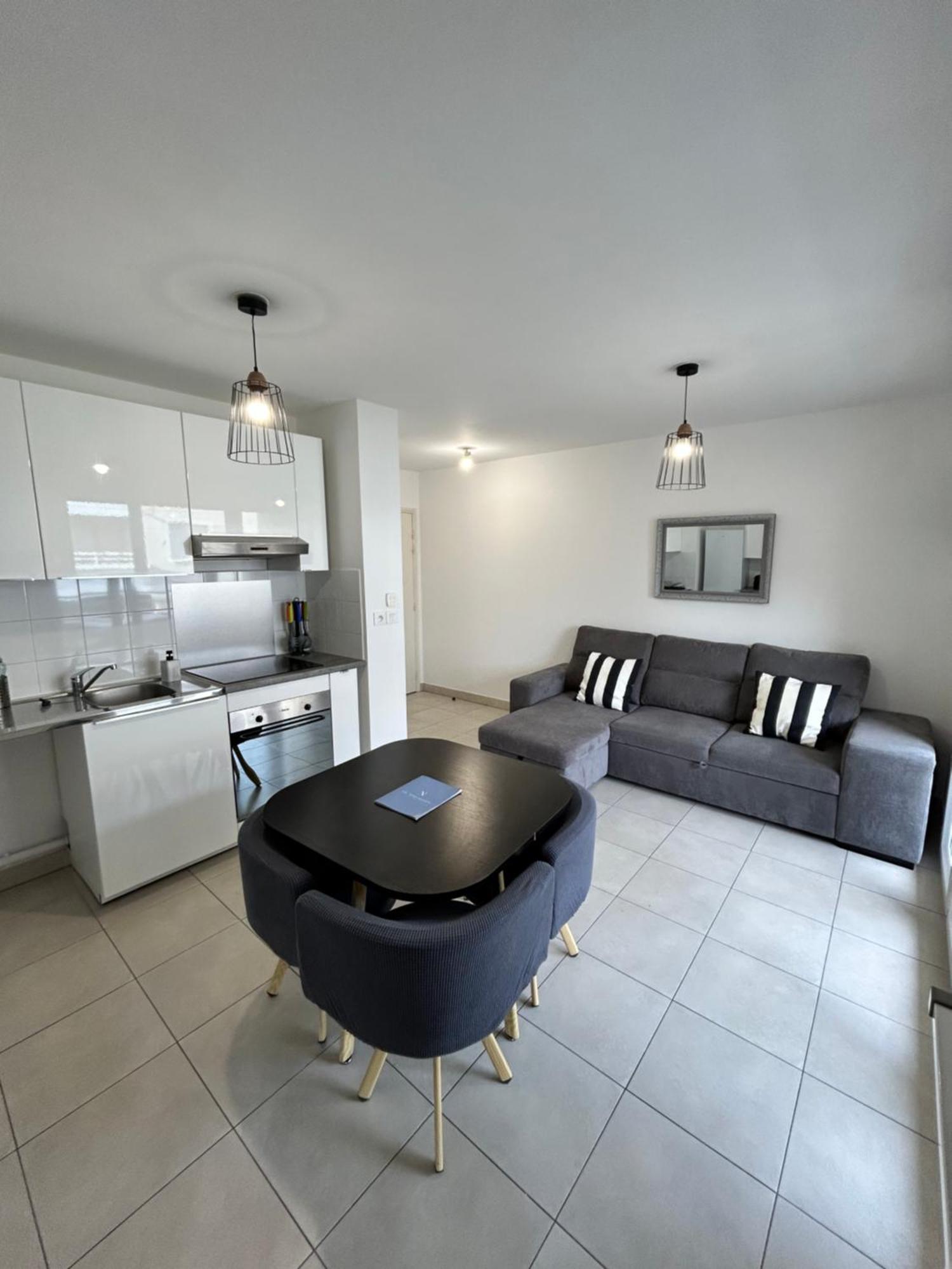 Appartement Avec Terrasse Et Box Entre Plages Et Nature Marseille Exteriör bild