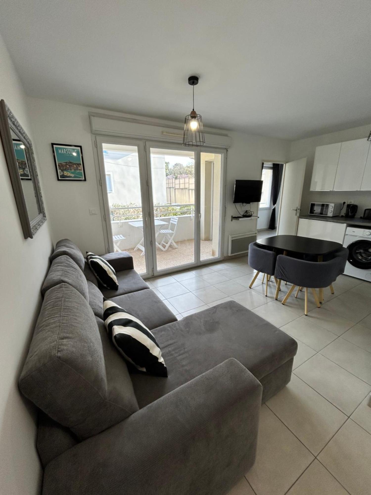 Appartement Avec Terrasse Et Box Entre Plages Et Nature Marseille Exteriör bild